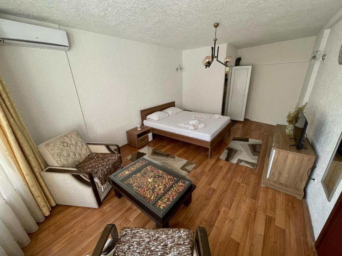 Deni House Lejlighedshotel Prizren Eksteriør billede
