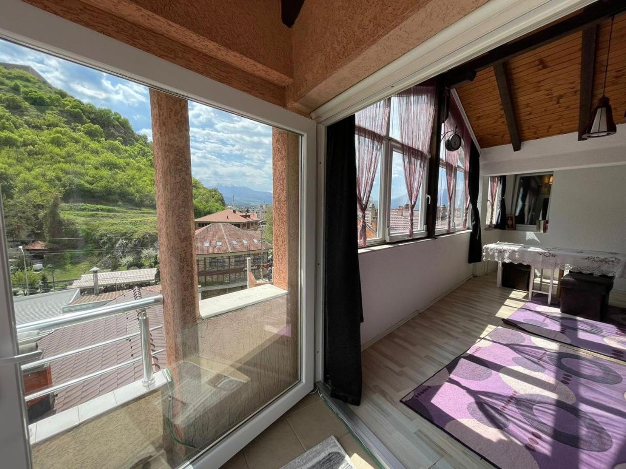 Deni House Lejlighedshotel Prizren Eksteriør billede