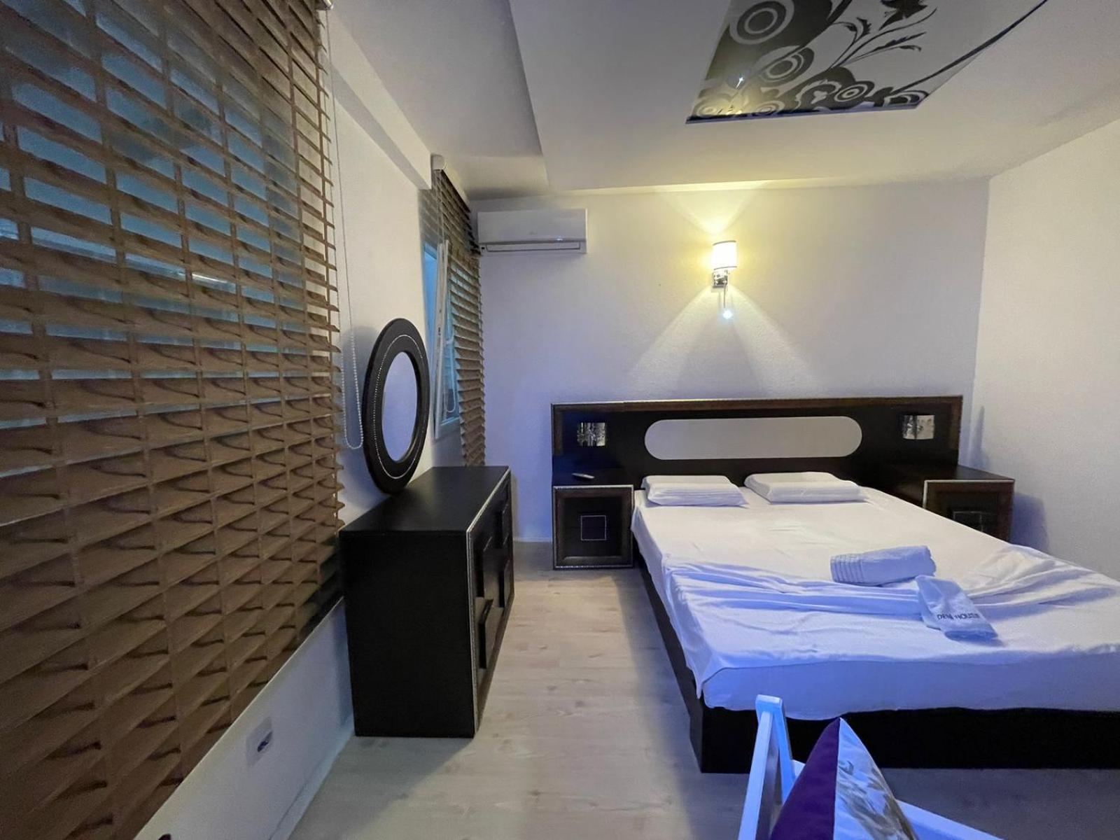 Deni House Lejlighedshotel Prizren Eksteriør billede
