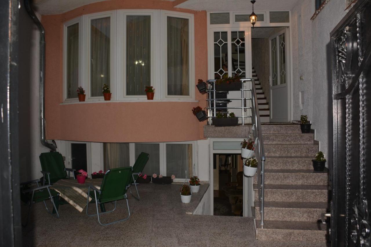 Deni House Lejlighedshotel Prizren Eksteriør billede