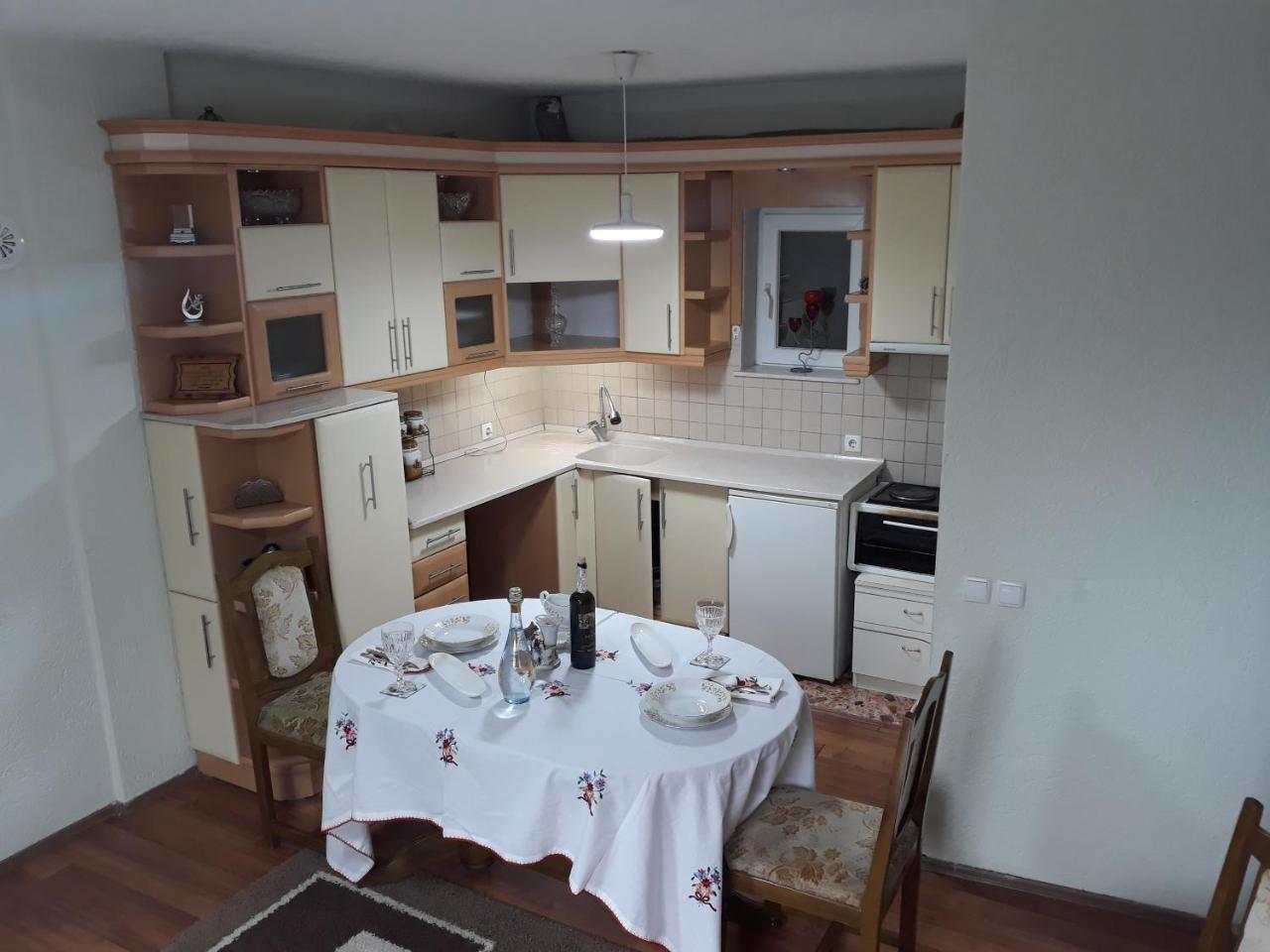 Deni House Lejlighedshotel Prizren Eksteriør billede